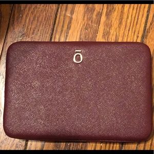 Essential Oils clutch